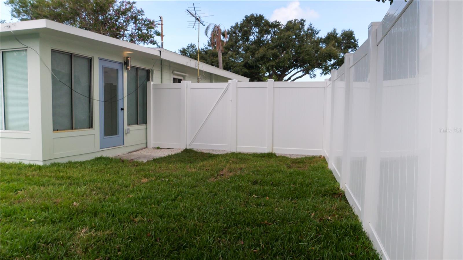 Image 42 of 46 For 933 64th Avenue S