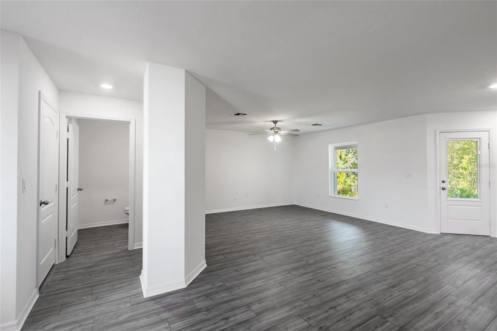 Image 6 of 16 For 560 Bay Leaf Drive