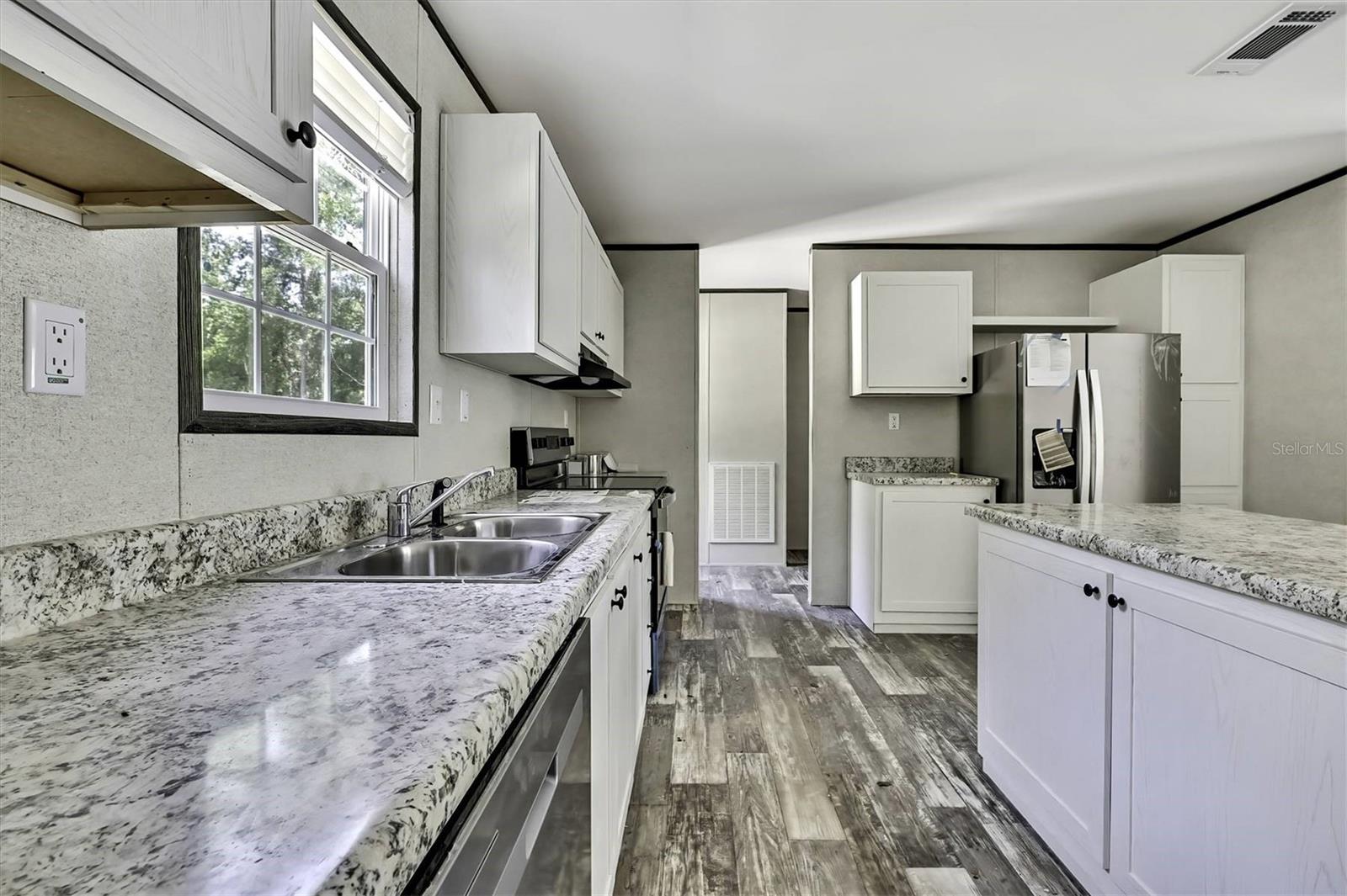 Image 6 of 30 For 3246 Lee Way