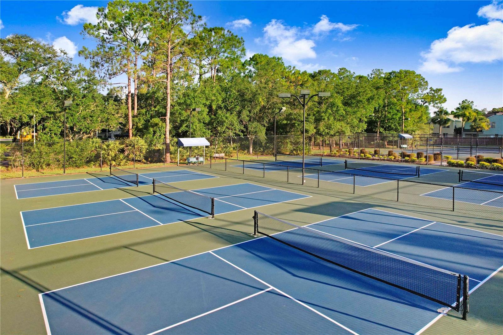 Listing photo id 31 for 10408 Edgefield Place
