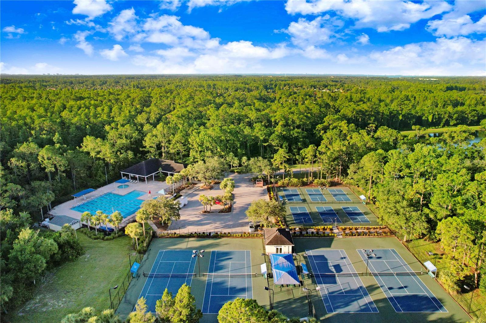 Listing photo id 32 for 10408 Edgefield Place