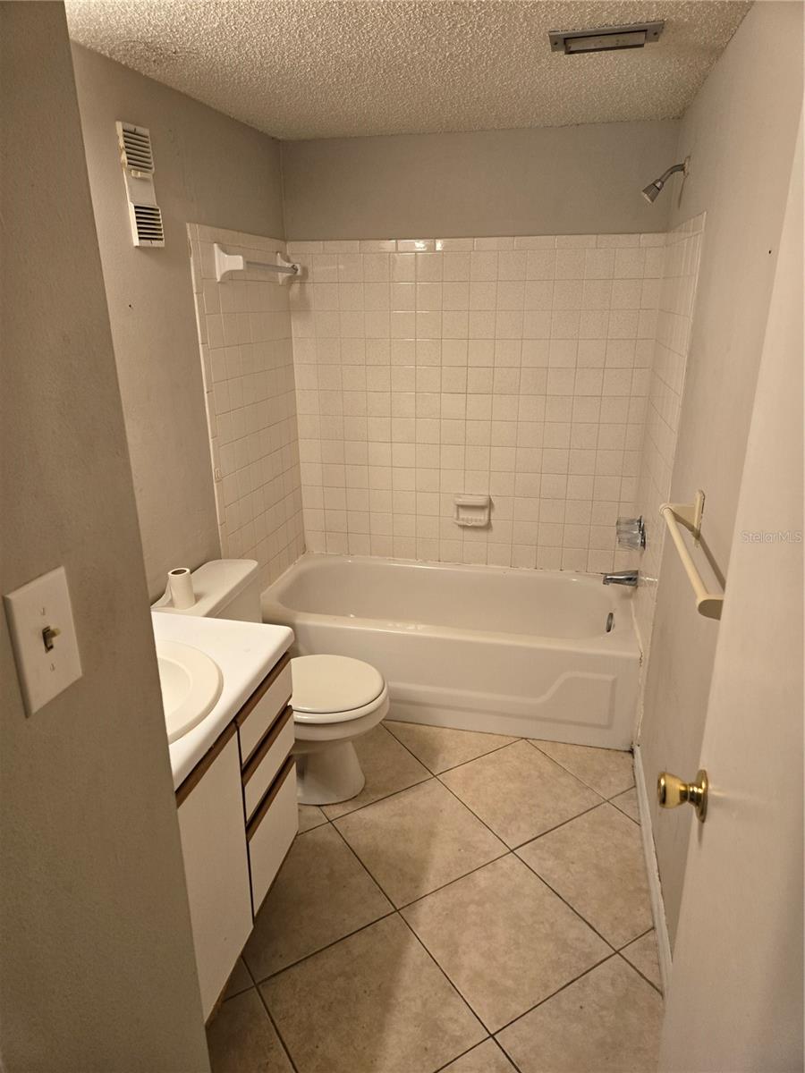 Image 6 of 25 For 7511 Pitch Pine Circle Apt D