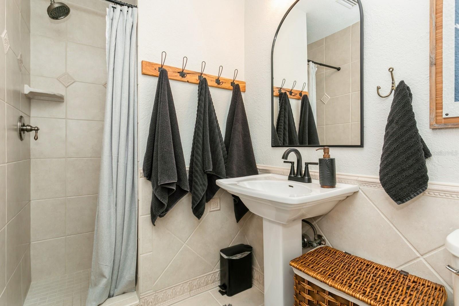 Image 18 of 46 For 1304 63rd Street Nw