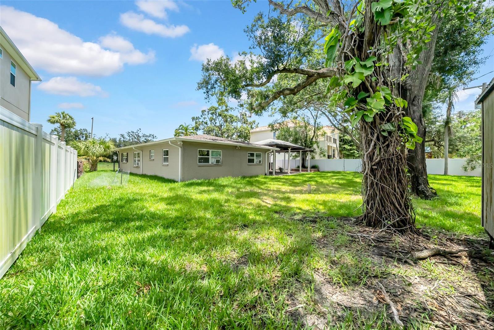 Image 17 of 18 For 5012 Homer Avenue