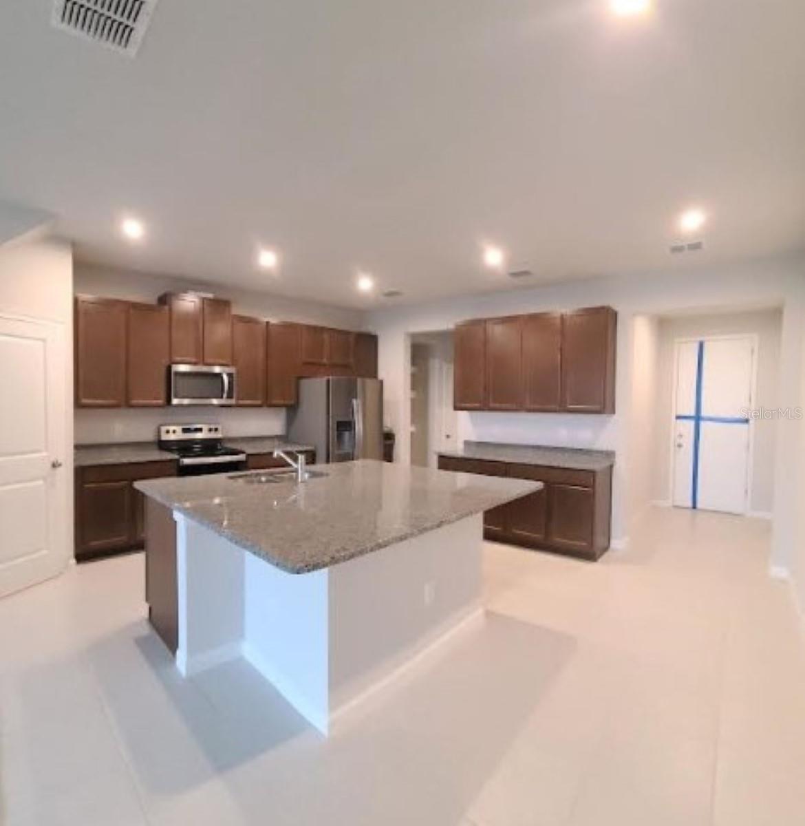 Image 4 of 38 For 2525 Arbor Wind Drive
