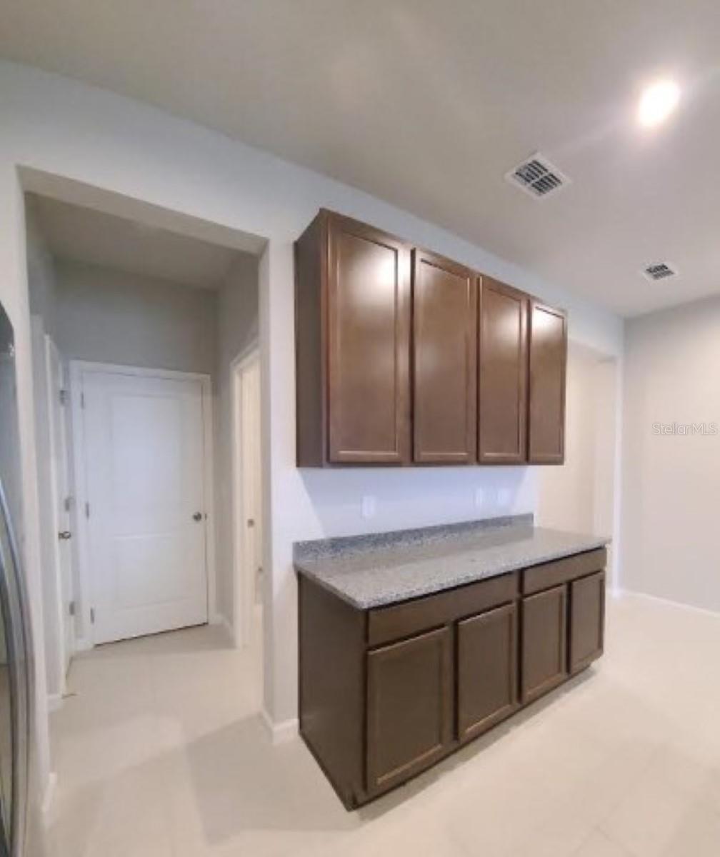 Image 6 of 38 For 2525 Arbor Wind Drive
