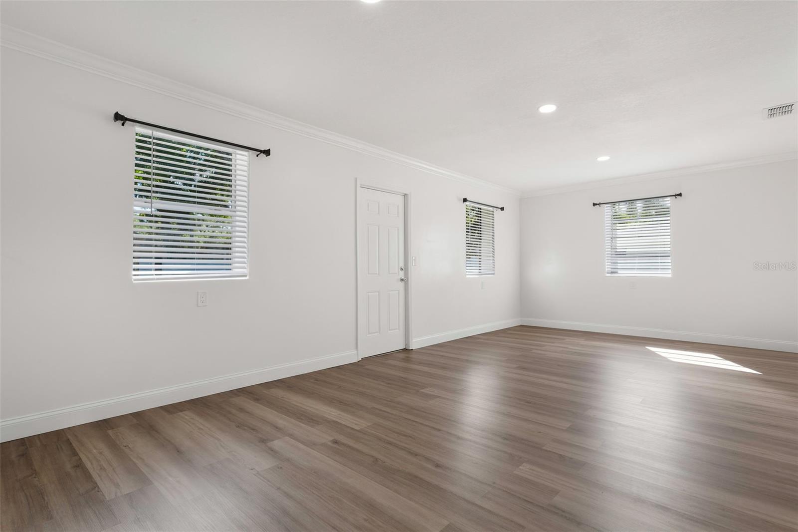 Image 13 of 25 For 4420 Carmen Street