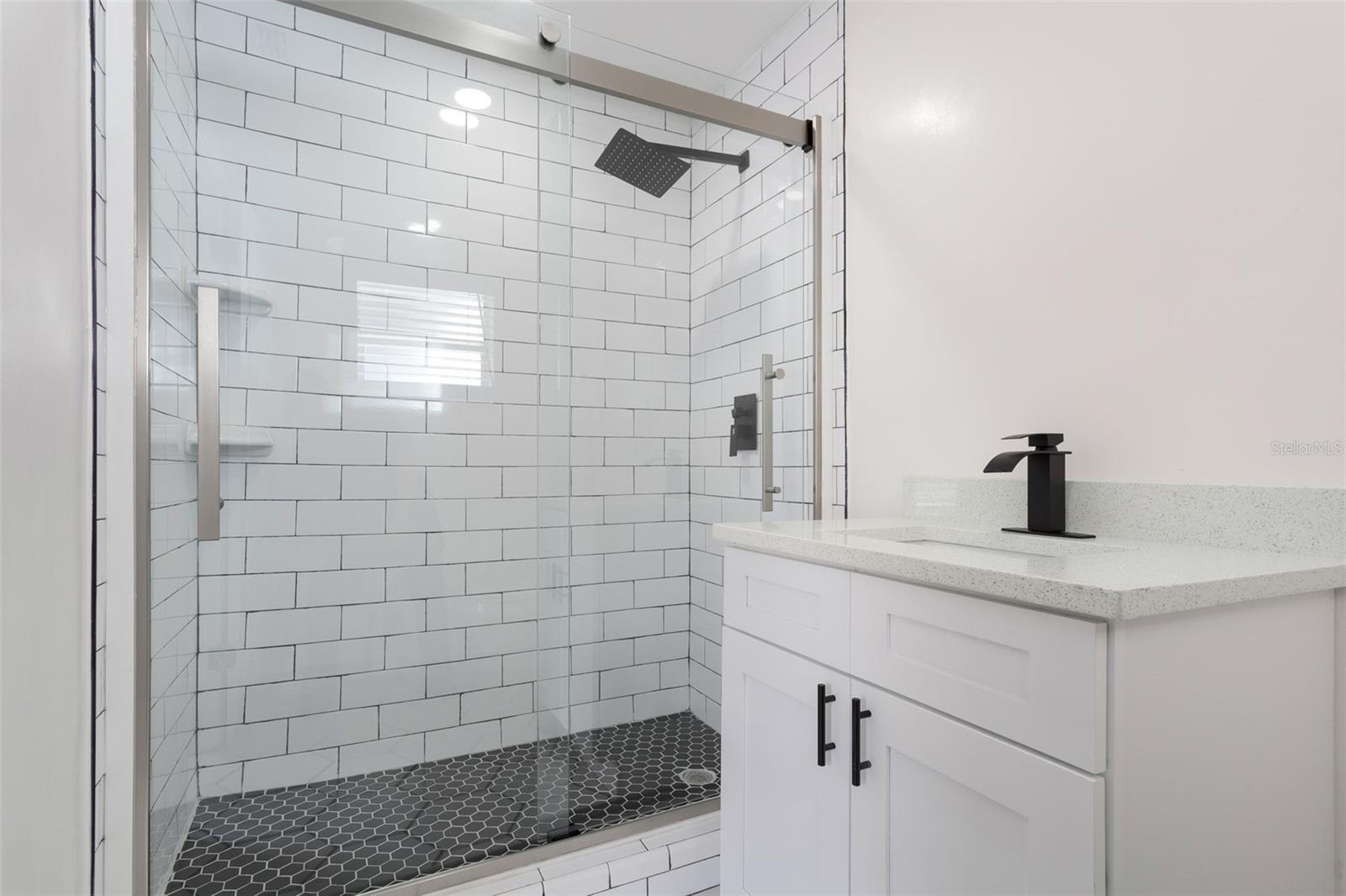 Image 19 of 25 For 4420 Carmen Street