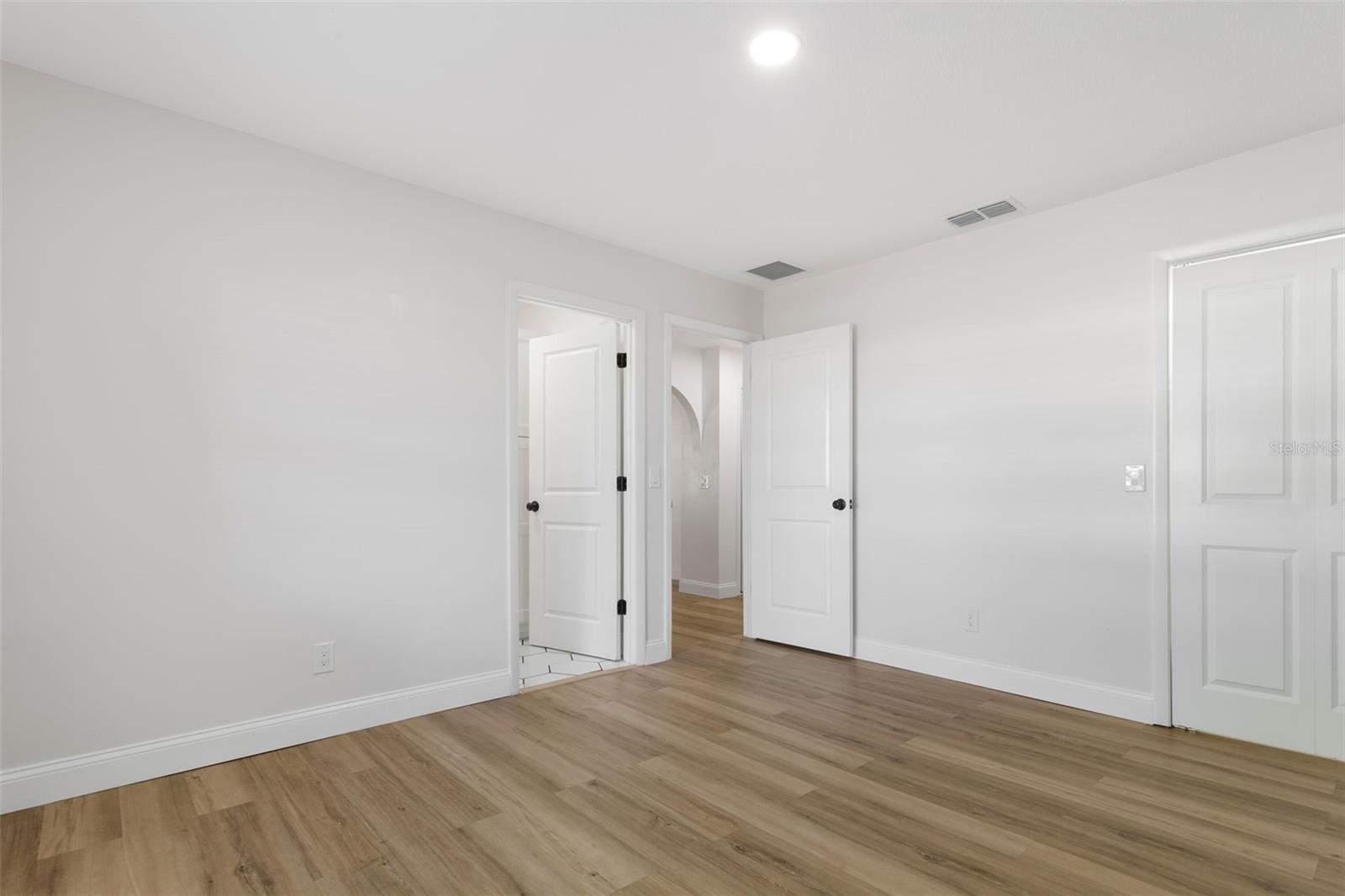 Image 20 of 25 For 4420 Carmen Street