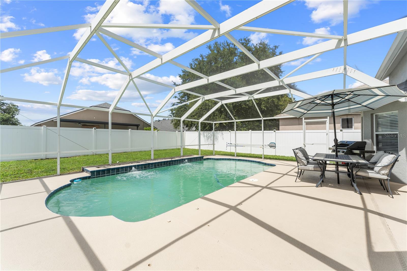 Image 45 of 75 For 24934 Oakhaven Court