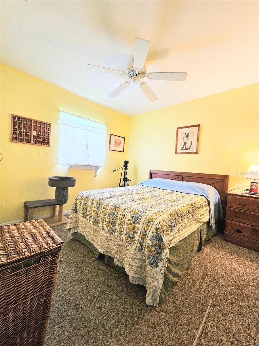 Listing photo id 14 for 10844 Linda Vista Lane