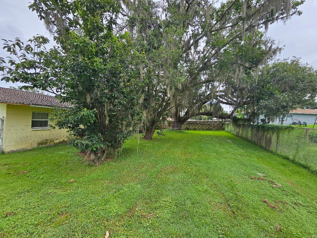 Listing photo id 0 for 10844 Linda Vista Lane