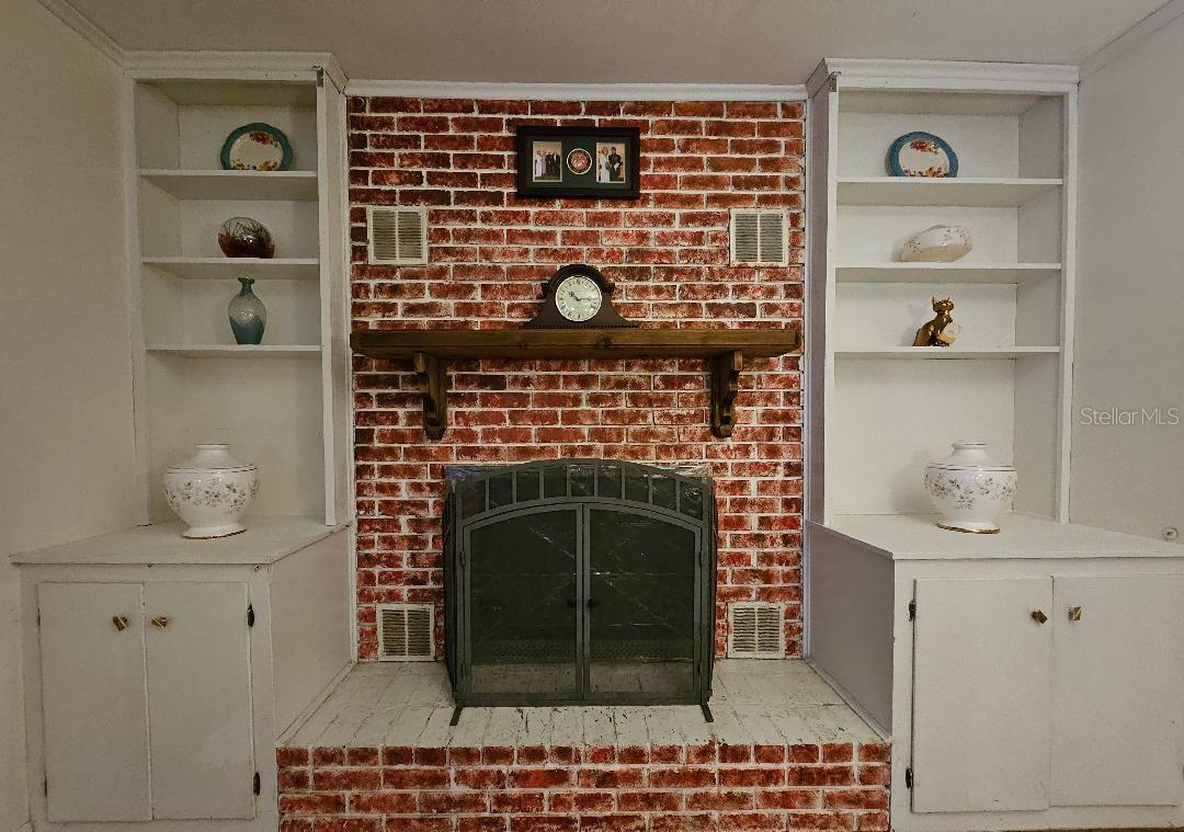 Listing photo id 1 for 10844 Linda Vista Lane