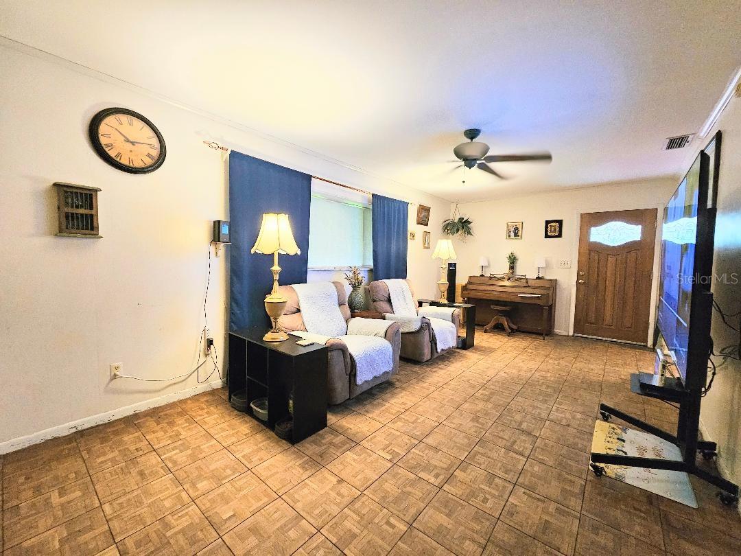 Listing photo id 6 for 10844 Linda Vista Lane