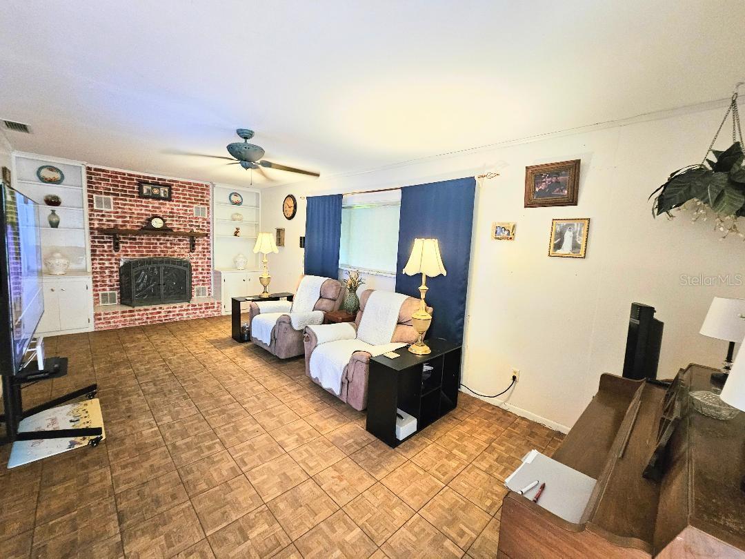 Listing photo id 7 for 10844 Linda Vista Lane