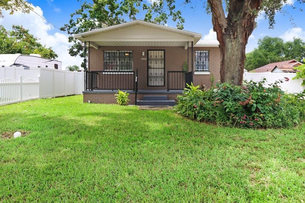Image 2 of 31 For 3008 Palmetto Street