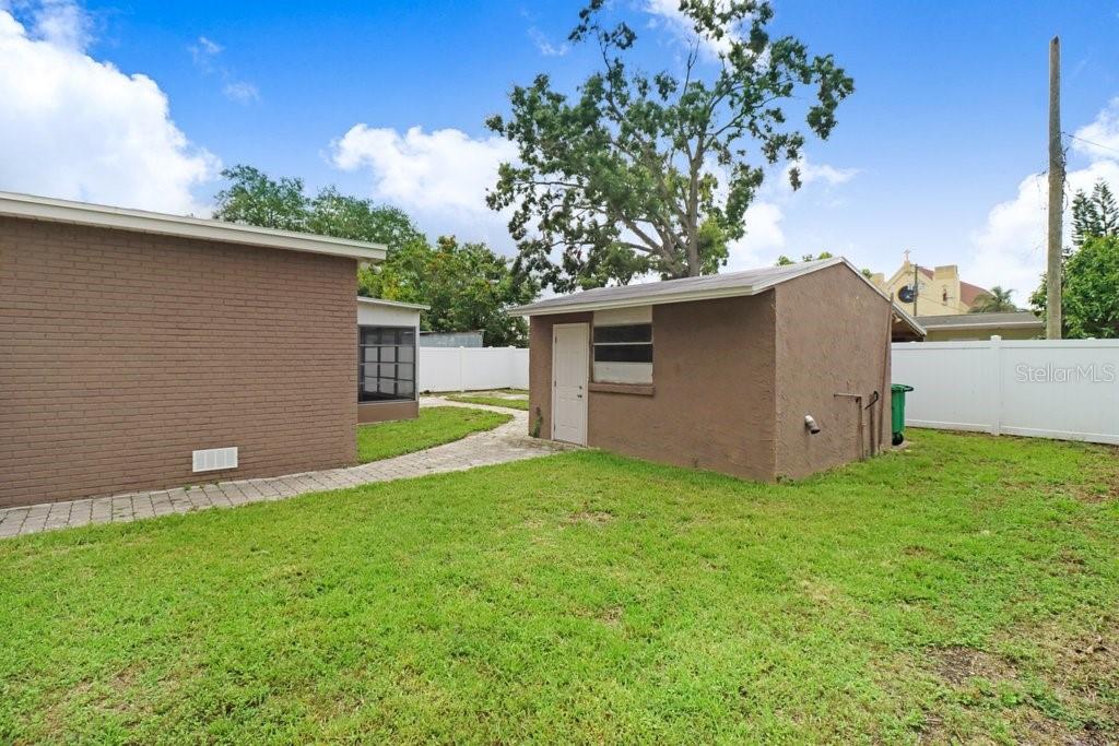 Image 26 of 31 For 3008 Palmetto Street