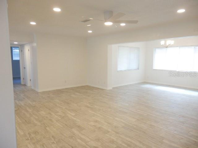 Image 15 of 58 For 6250 6th Avenue S