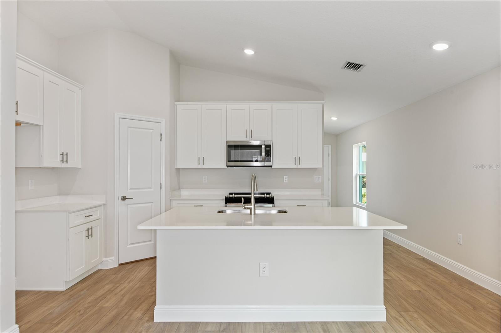 Image 3 of 17 For 9627 Sw 62nd Court