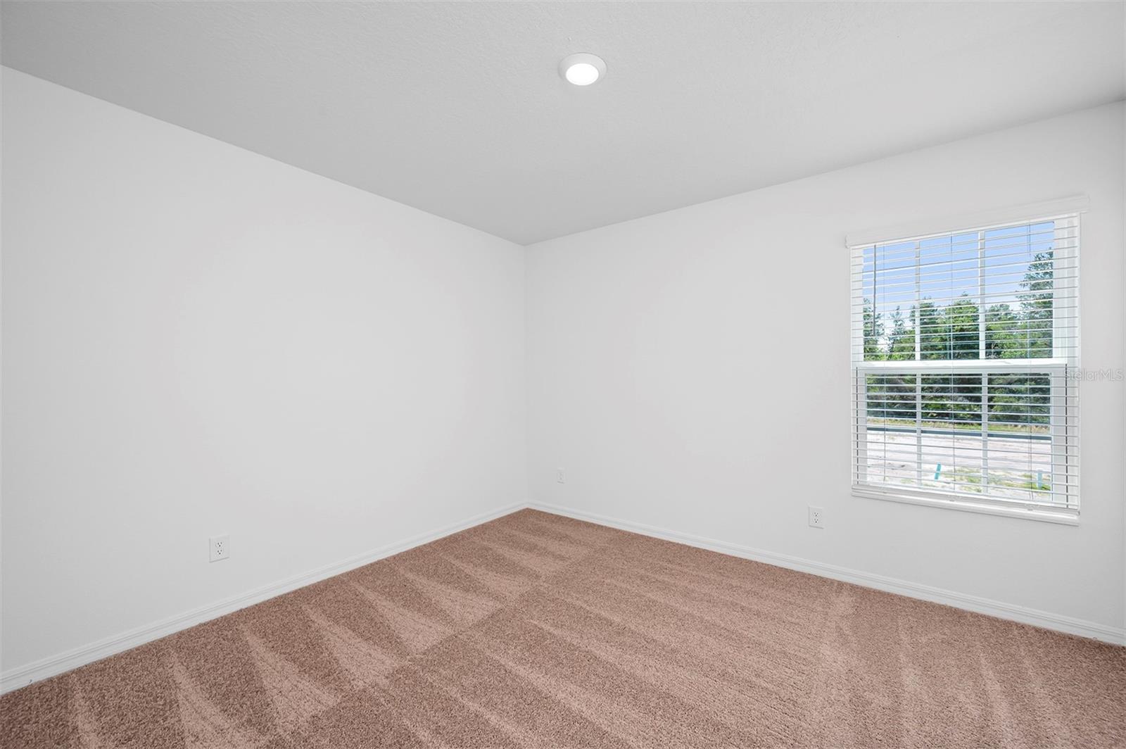 Image 13 of 15 For 556 Bay Leaf Drive