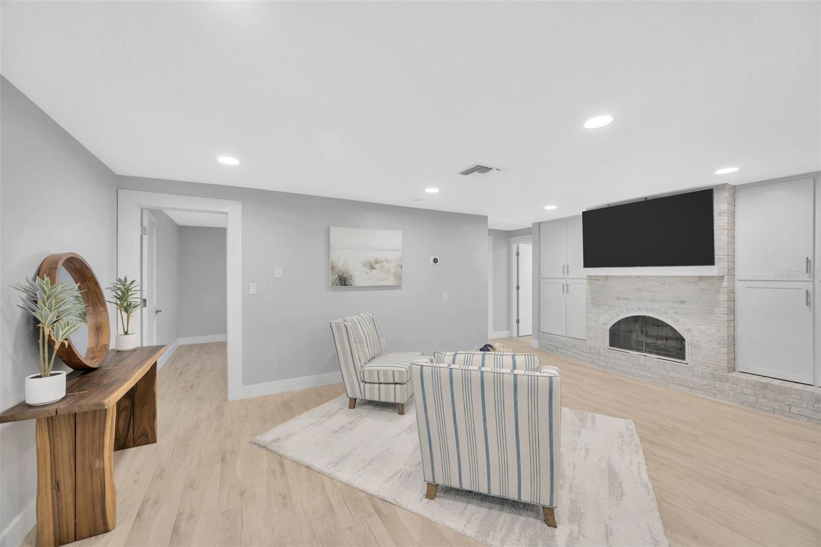 Image 13 of 80 For 6440 3rd Palm Point