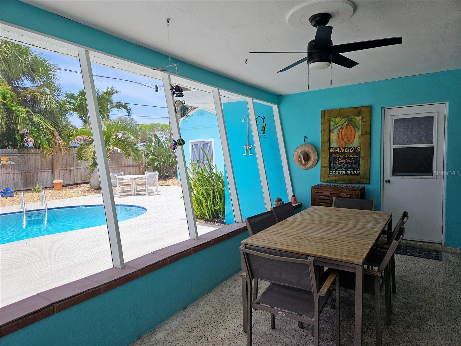 Image 35 of 40 For 10136 Paradise Boulevard