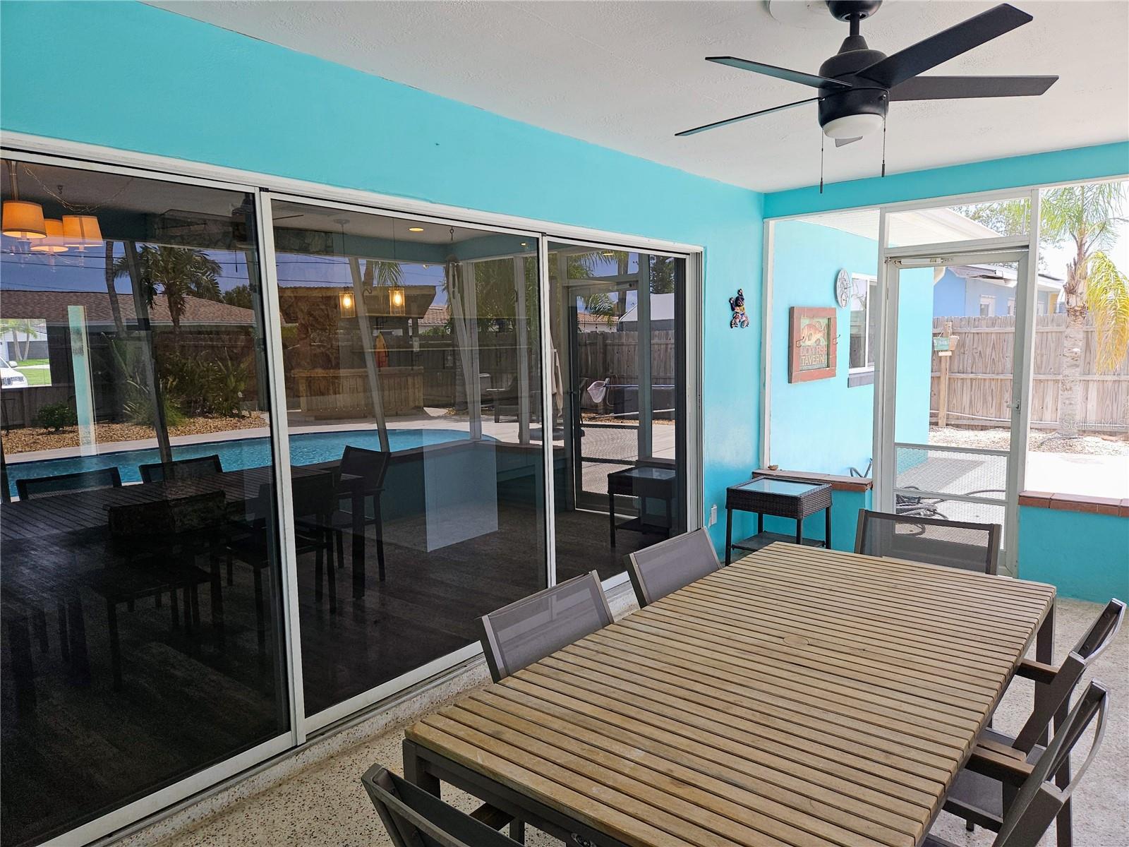 Image 36 of 40 For 10136 Paradise Boulevard