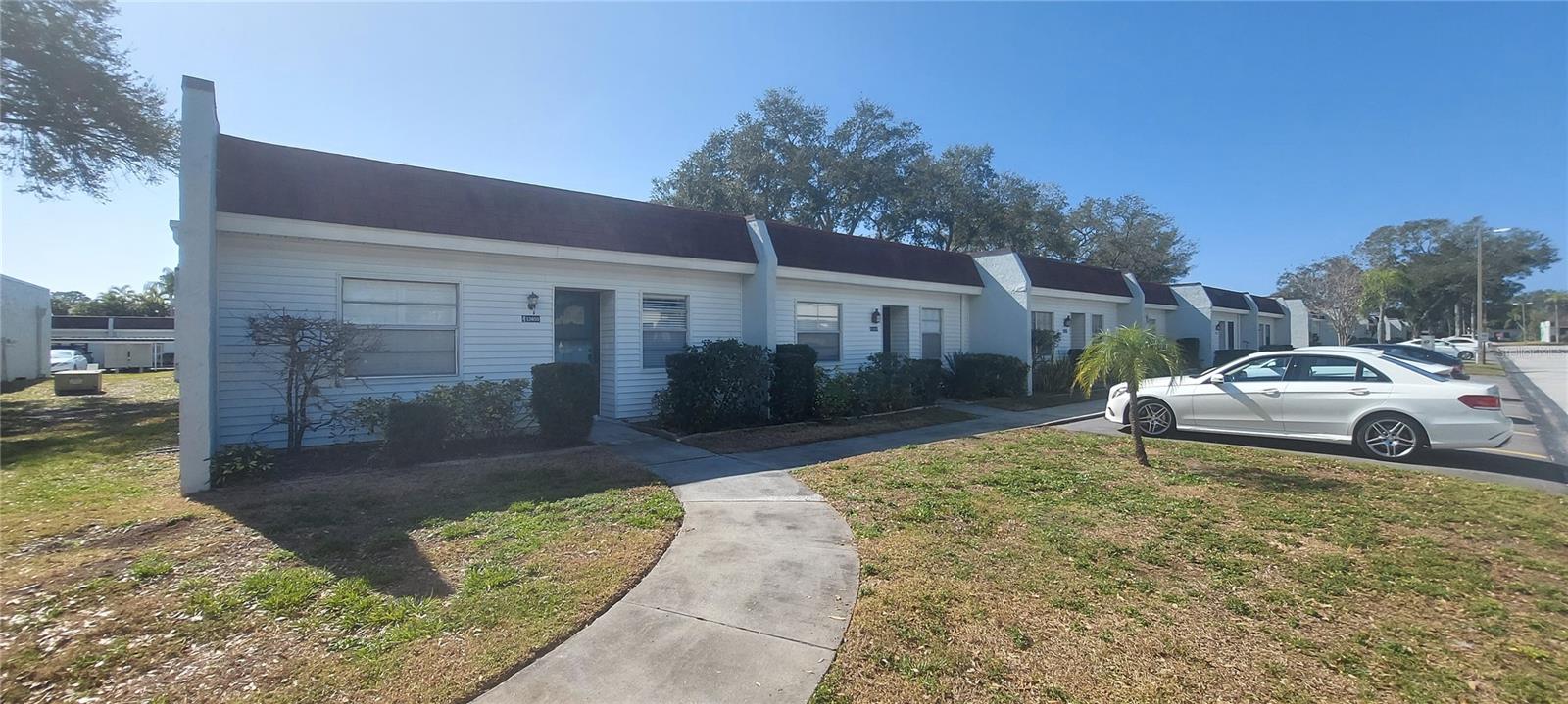 Details for 13850 Oakwood Lane, SEMINOLE, FL 33776
