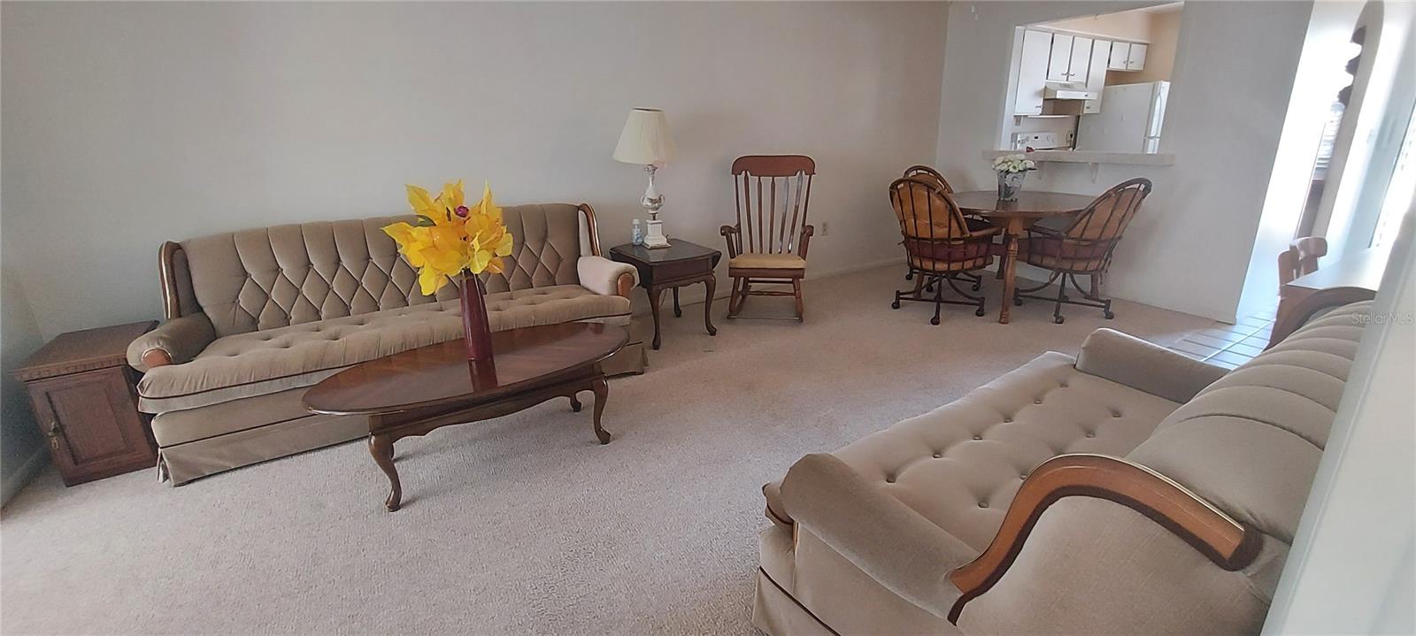 Image 4 of 20 For 13850 Oakwood Lane