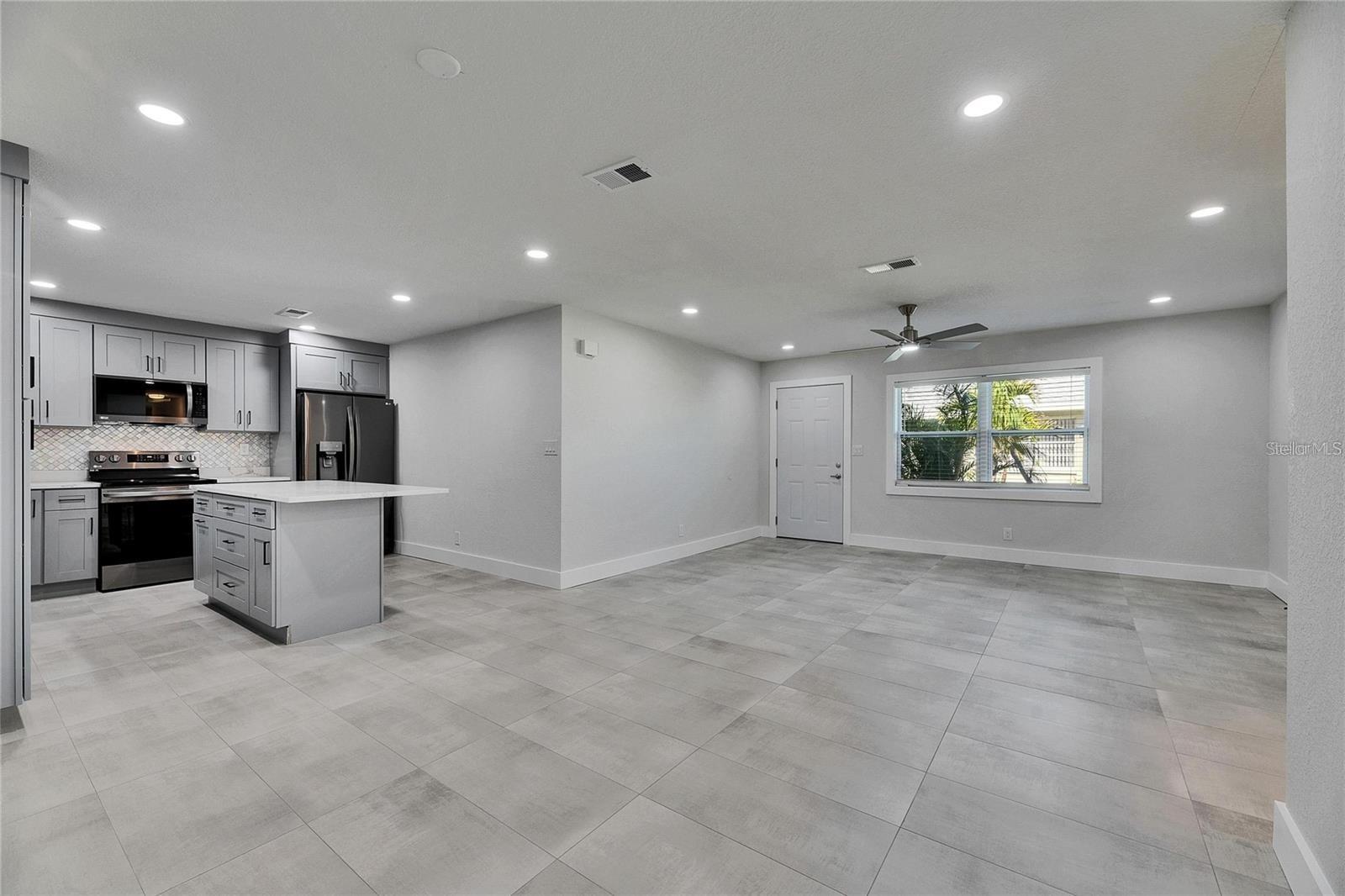 Image 12 of 37 For 1025 Apollo Beach Boulevard 1