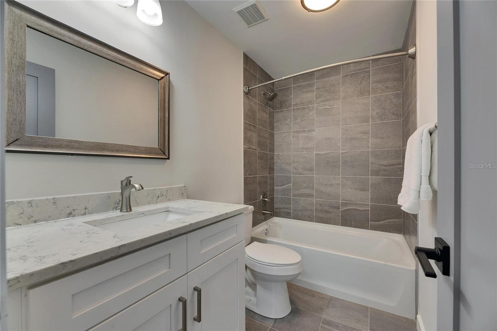 Image 18 of 37 For 1025 Apollo Beach Boulevard 1