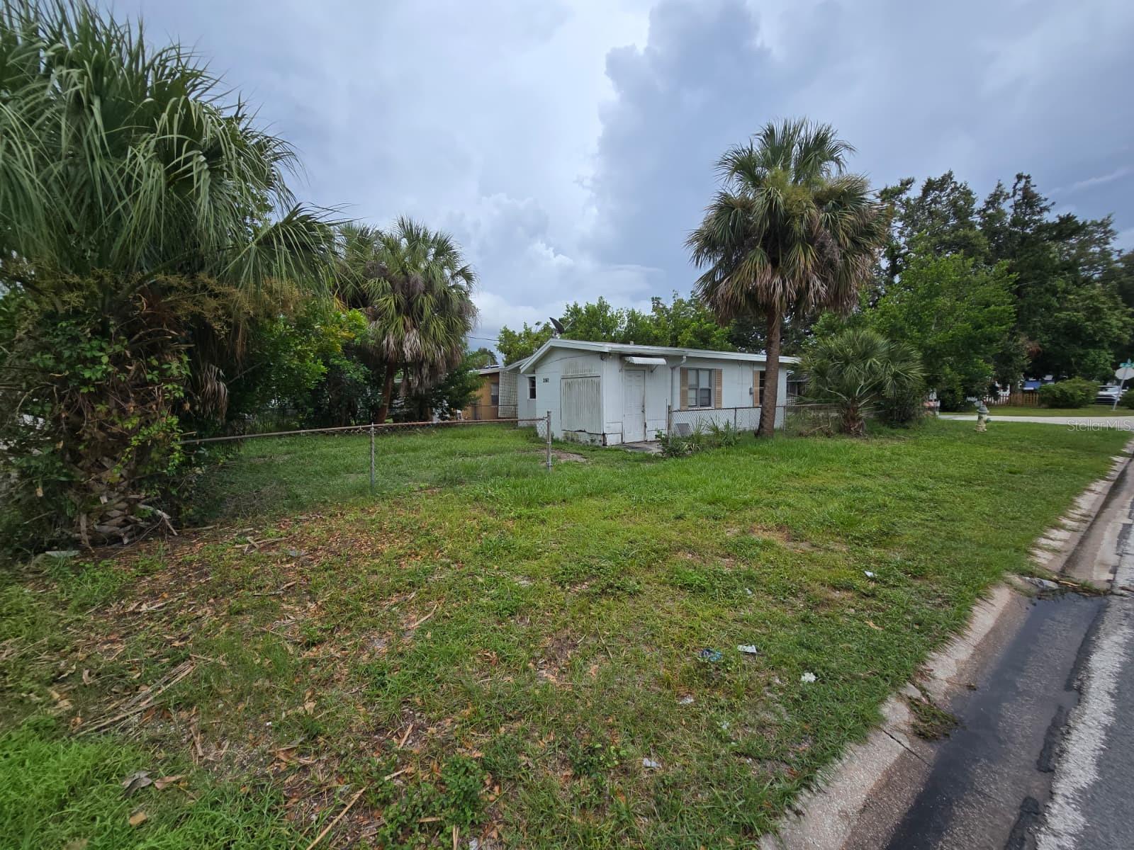 Image 10 of 13 For 3167 6th Avenue S