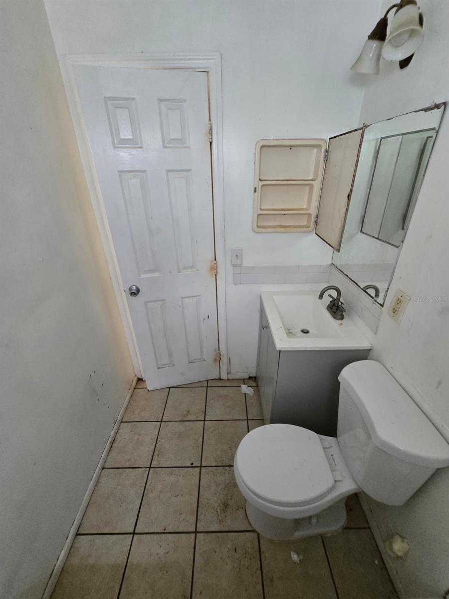 Image 6 of 13 For 3167 6th Avenue S