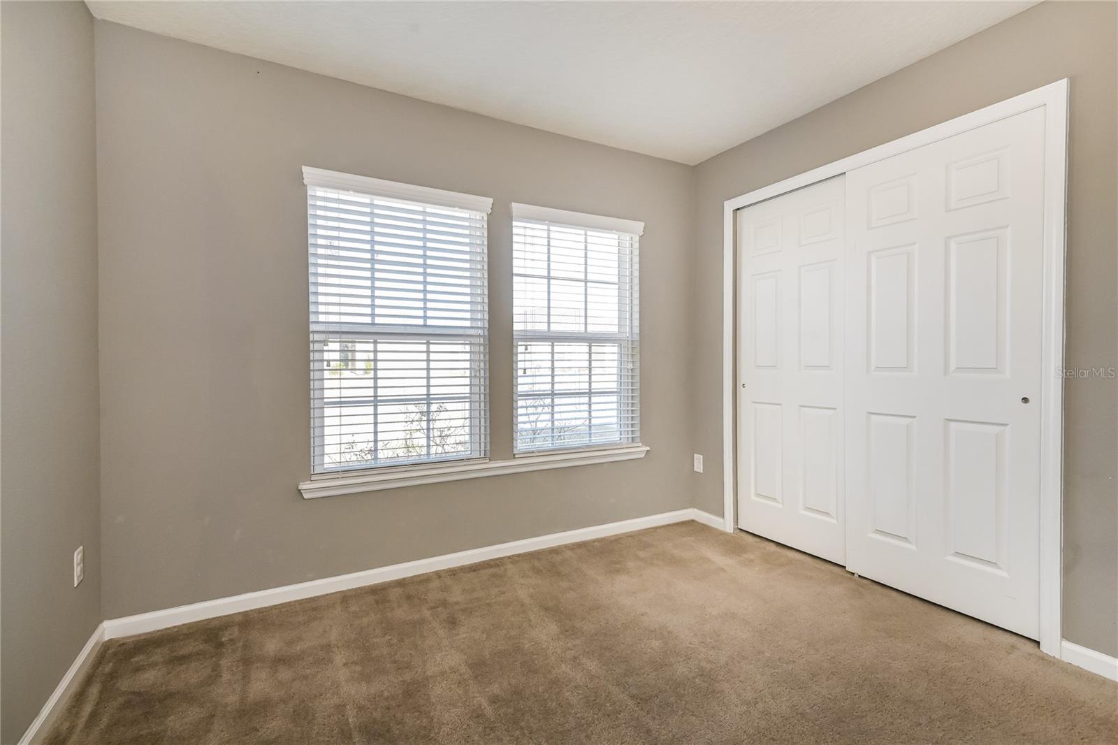 Image 11 of 16 For 97572 Albatross Drive
