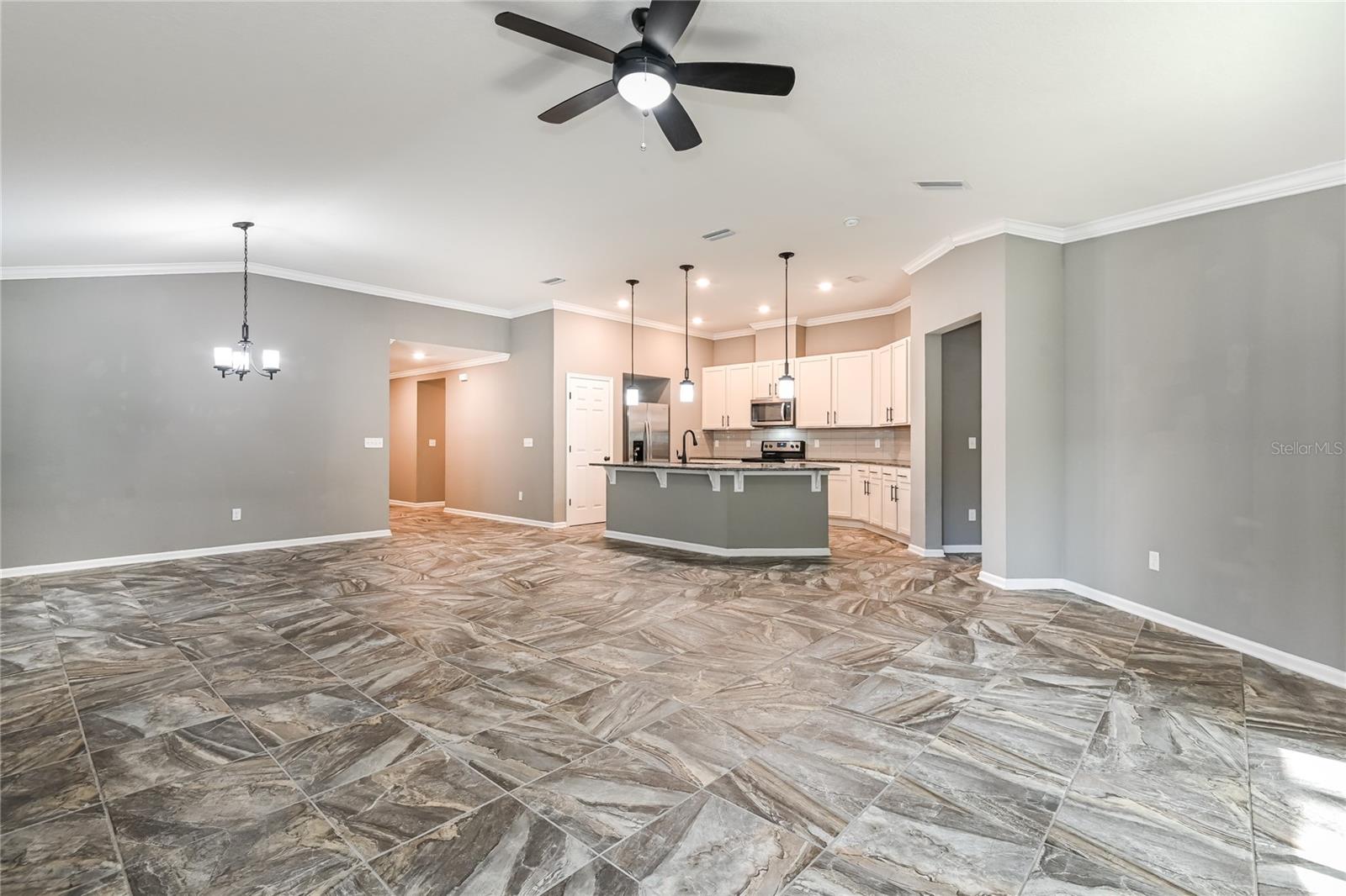 Image 4 of 16 For 97572 Albatross Drive