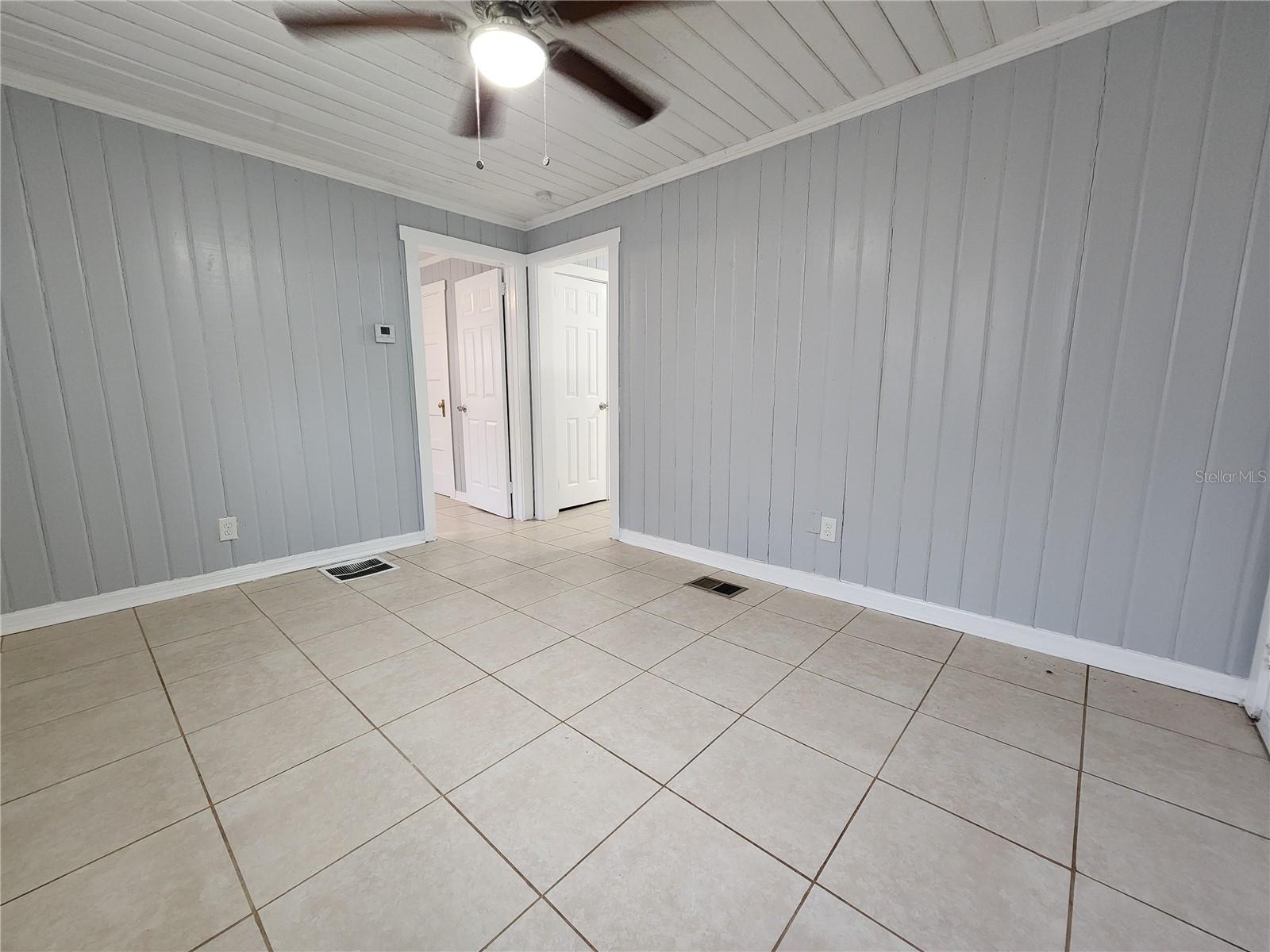 Image 2 of 5 For 3309 Drew Street
