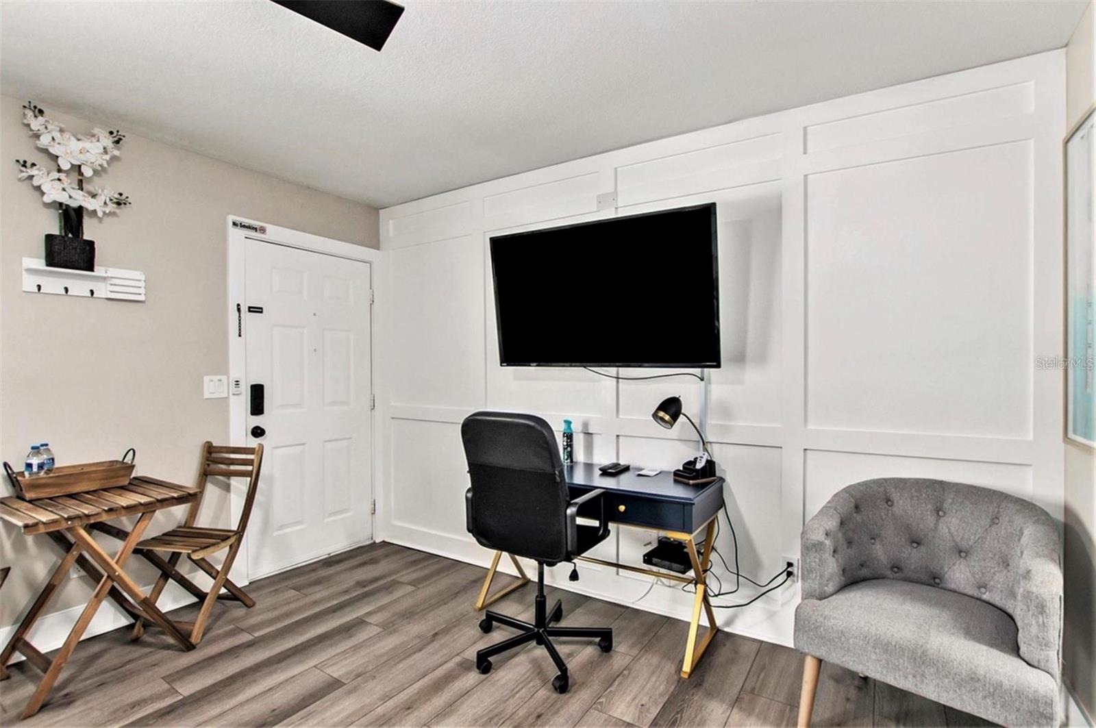 Image 7 of 12 For 4128 Dolphin Drive