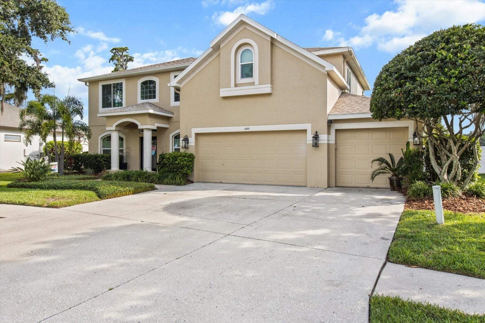 Image 8 of 48 For 1300 Wyndham Lakes Drive