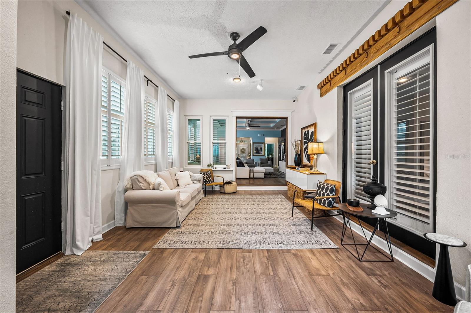 Image 11 of 43 For 9715 Royce Drive