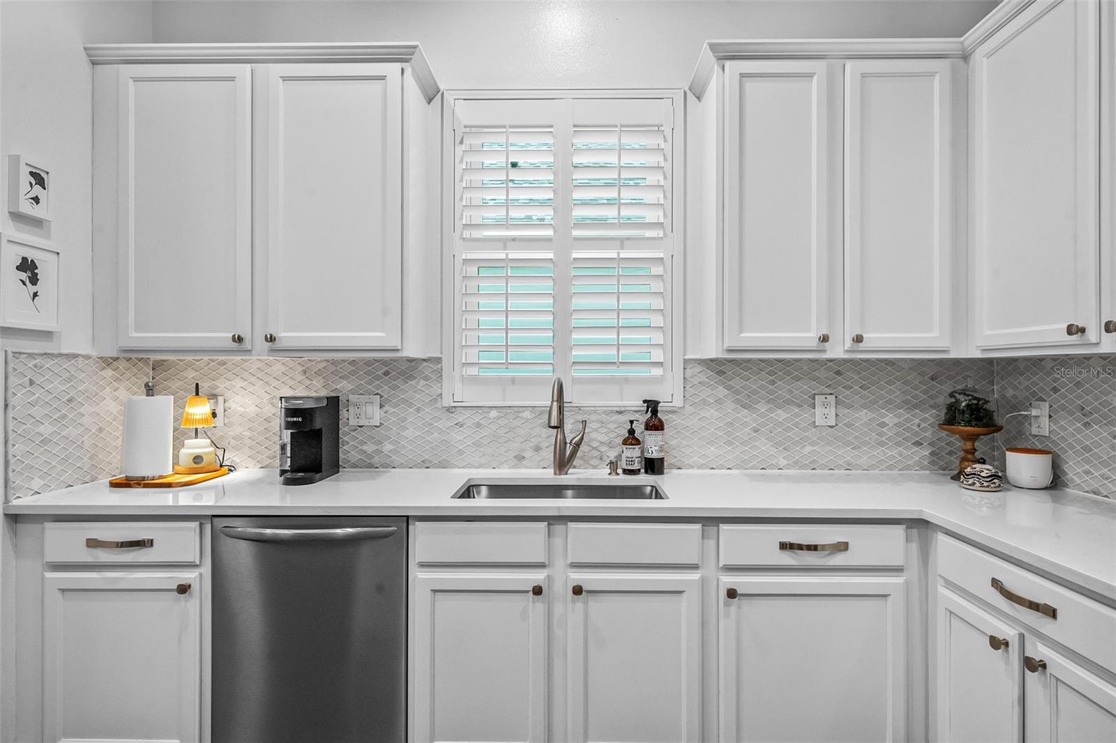 Image 18 of 43 For 9715 Royce Drive
