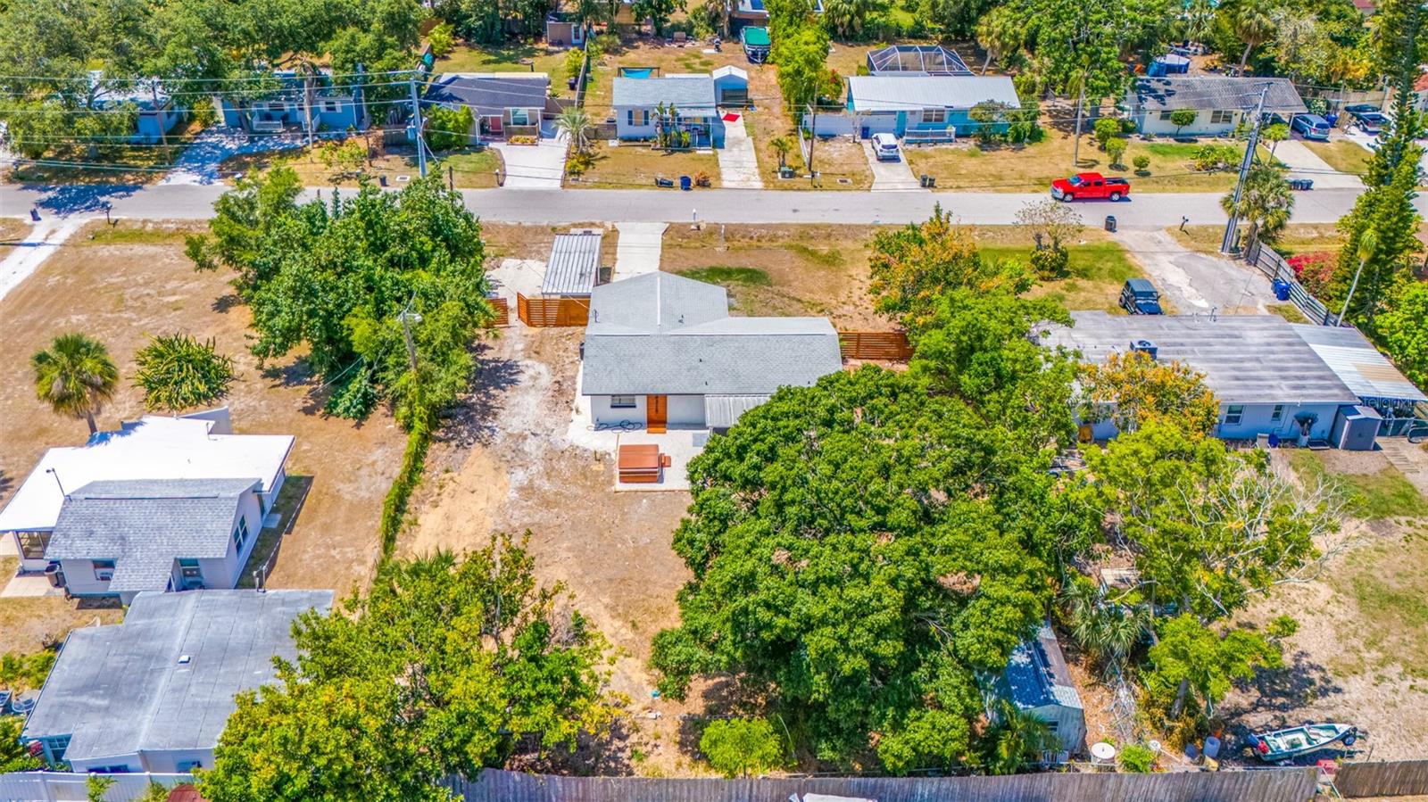 Image 53 of 83 For 208 Palmetto Road W