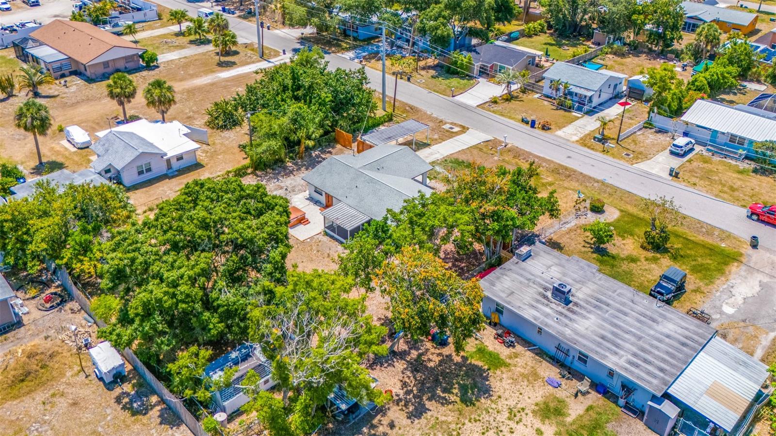Image 54 of 83 For 208 Palmetto Road W