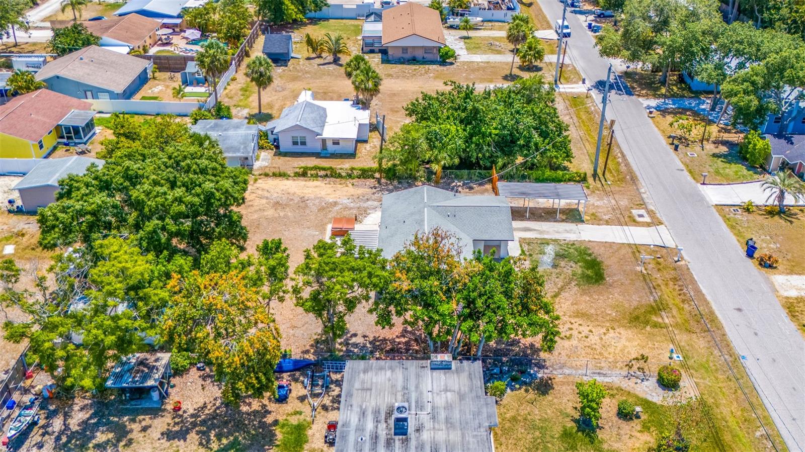 Image 55 of 83 For 208 Palmetto Road W