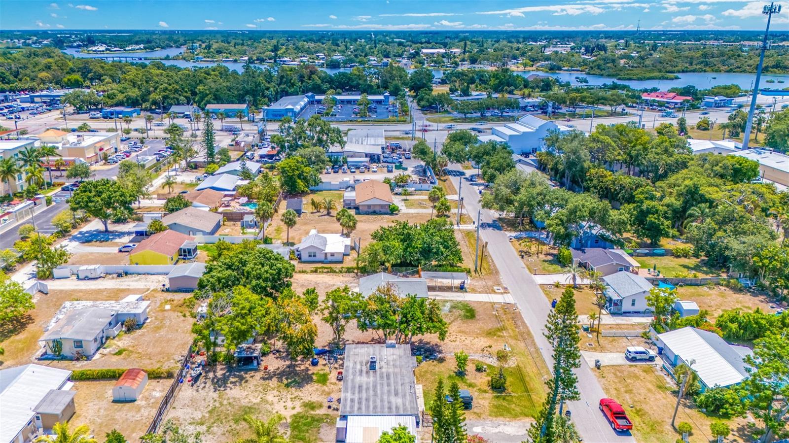 Image 60 of 83 For 208 Palmetto Road W