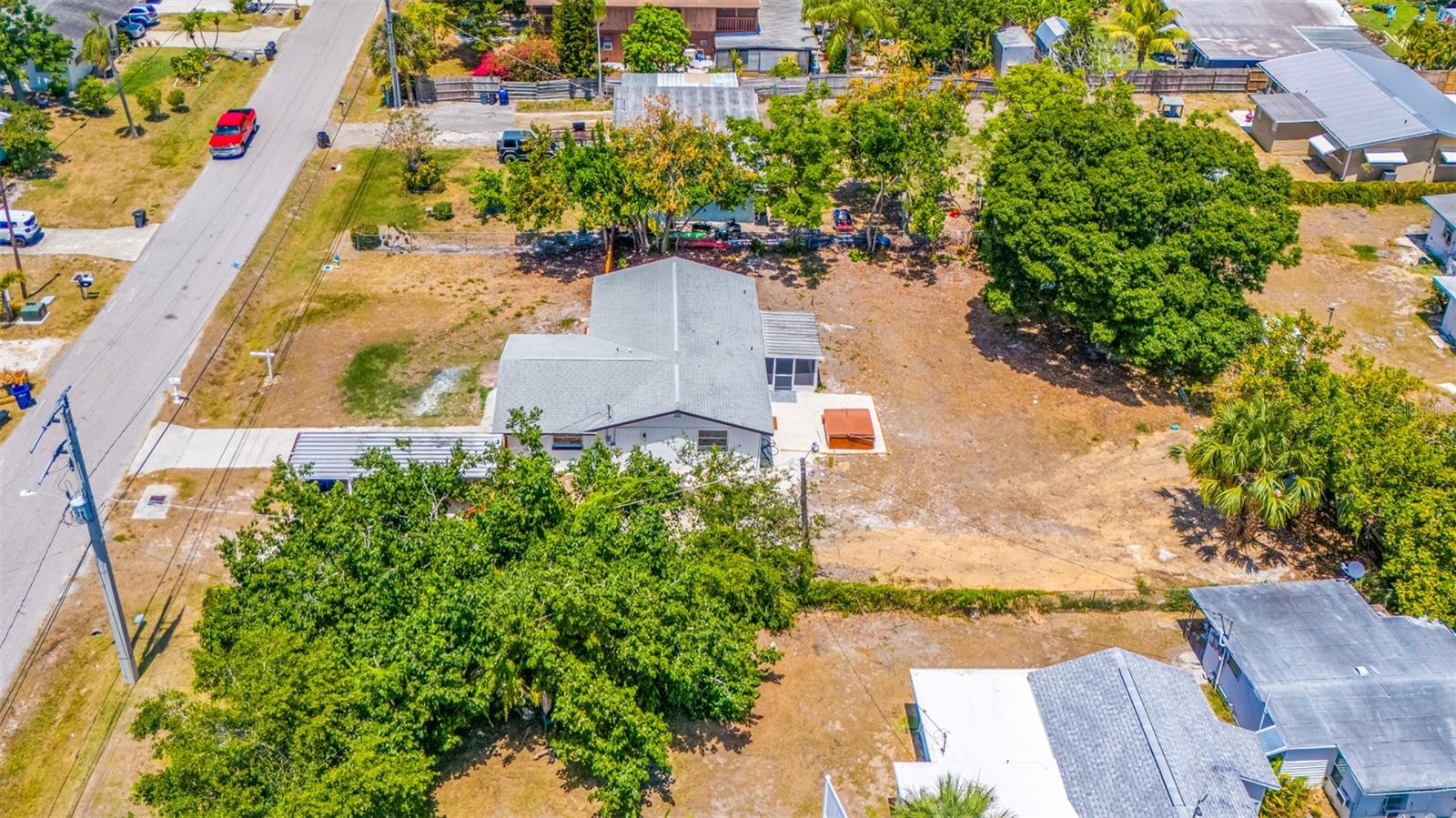 Image 65 of 83 For 208 Palmetto Road W