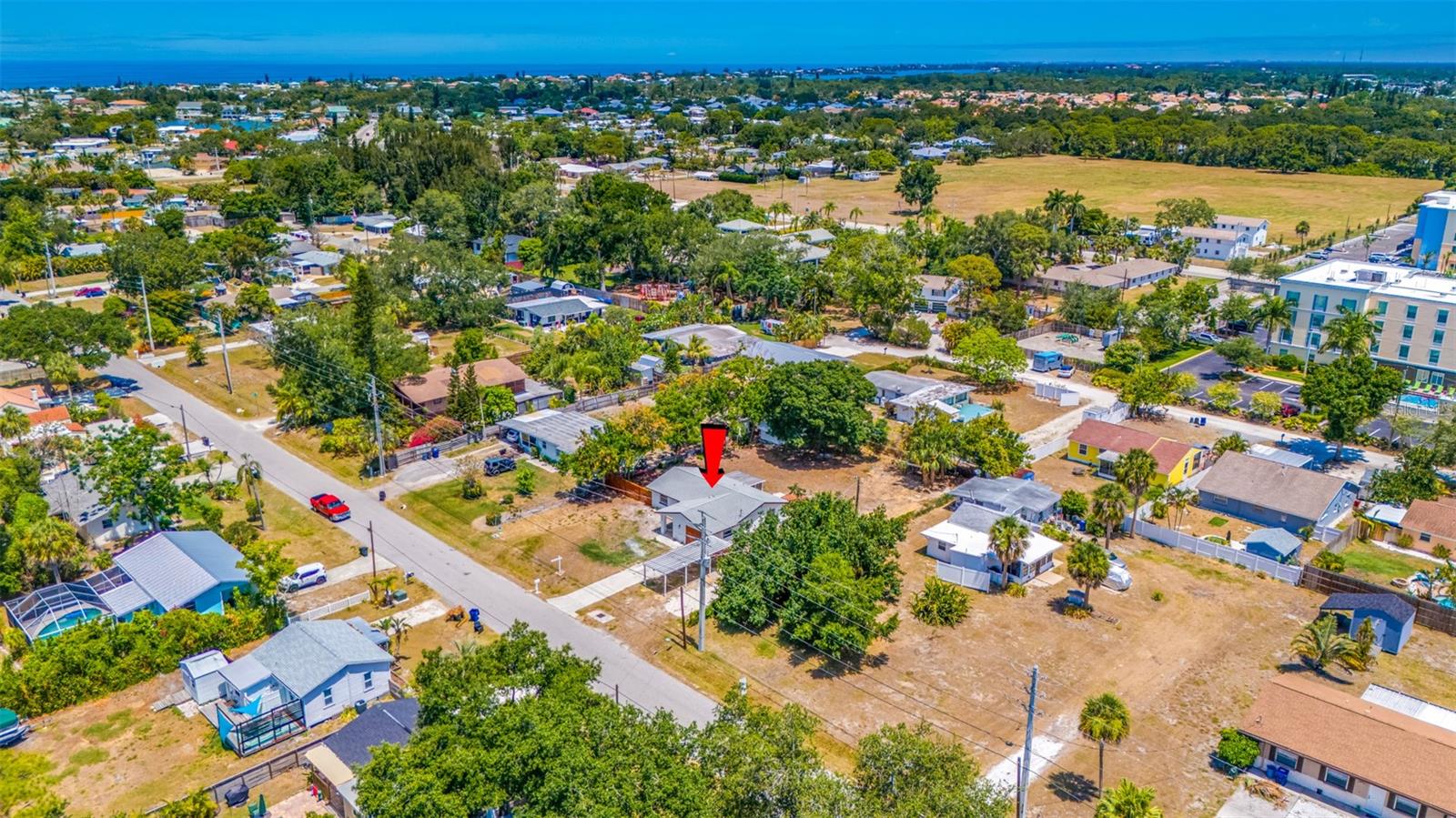 Image 69 of 83 For 208 Palmetto Road W