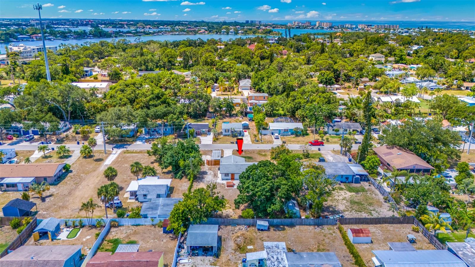 Image 76 of 83 For 208 Palmetto Road W