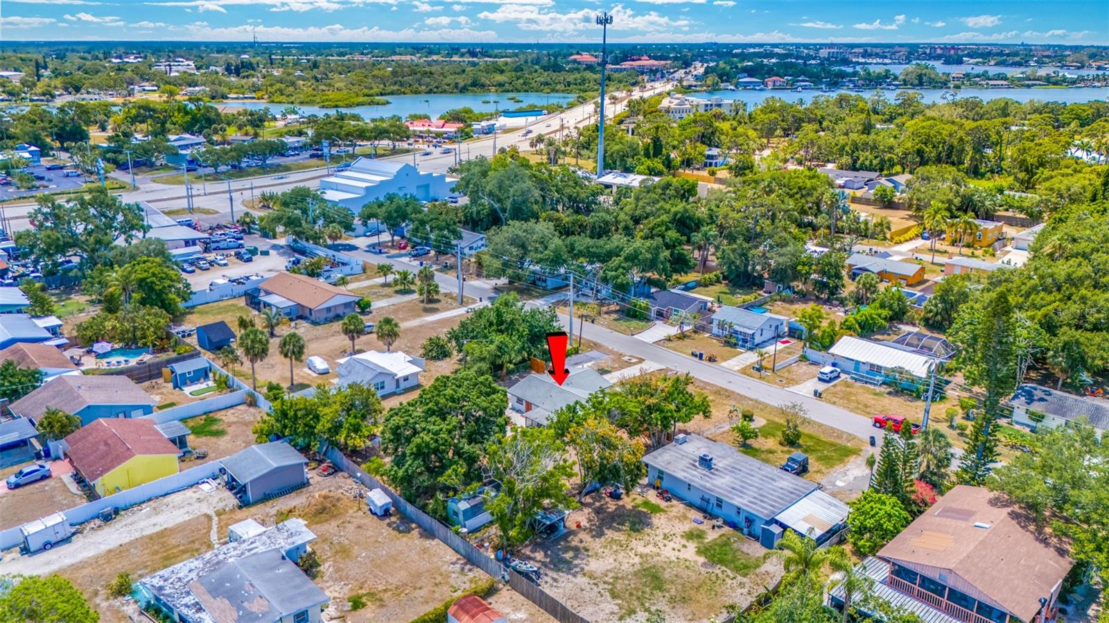 Image 77 of 83 For 208 Palmetto Road W