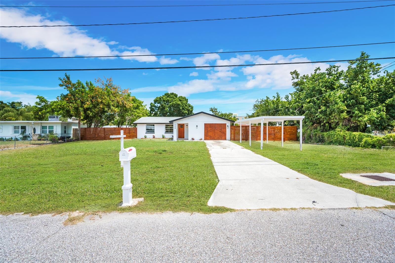 Image 82 of 83 For 208 Palmetto Road W