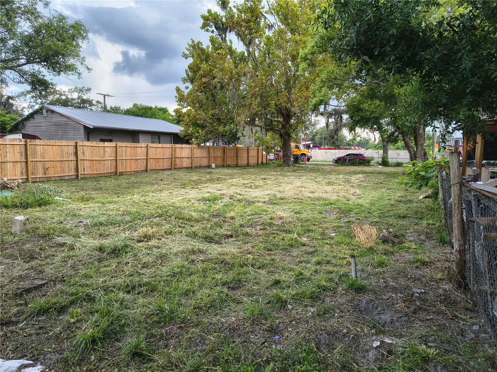 Image 10 of 16 For 608 Ruth Street